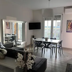 Panoramico Vicino A Fiere E Stadio Appartement